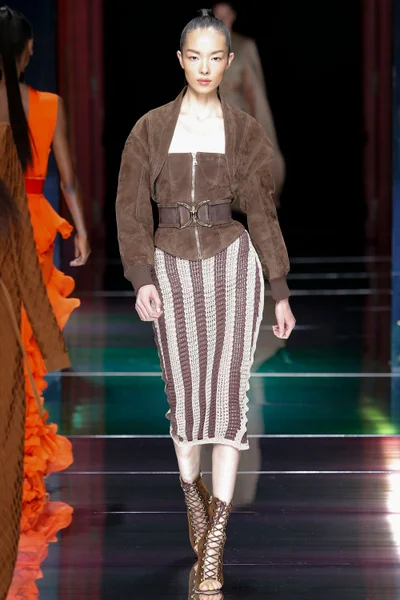 Look 21